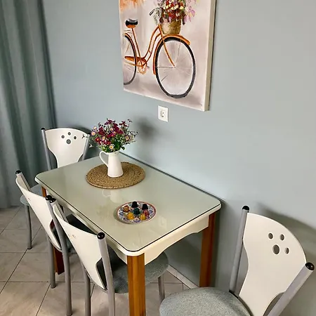 Saint Paul's Apartment *